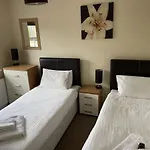 Jolly Roger - Part Of The The Bay Village With Pool, Gym And Direct Access, Pub, Restaurant, Tennis And Meadows Walks פילי